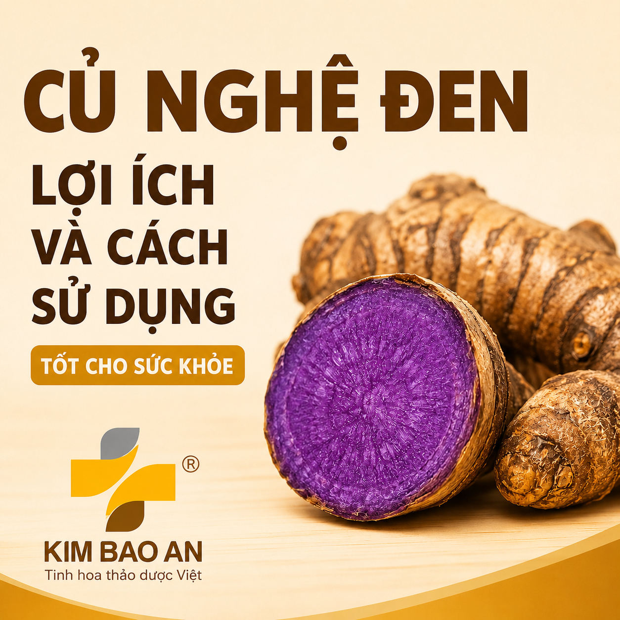 Nghệ vàng tươi bổ đôi để thấy rõ phần ruột màu vàng cam