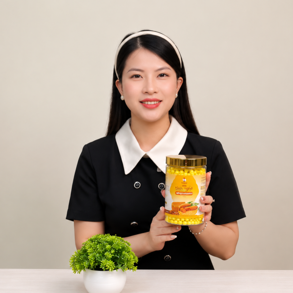 Bên Trong Hũ Viên Tinh Nghệ Mật Ong Sữa Ong Chúa Có Gì?
